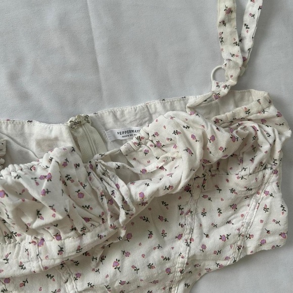 Peppermayo white dainty milkmaidesque baby pink floral bustier corset crop top - Picture 3 of 5